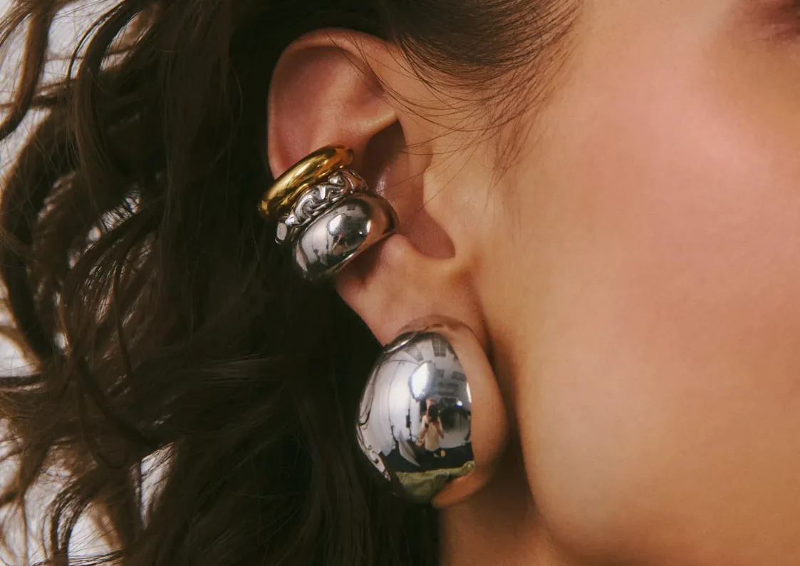 Minimalistyczne czy artystyczne? Jak wybrać nausznice dopasowane do Twojego stylu